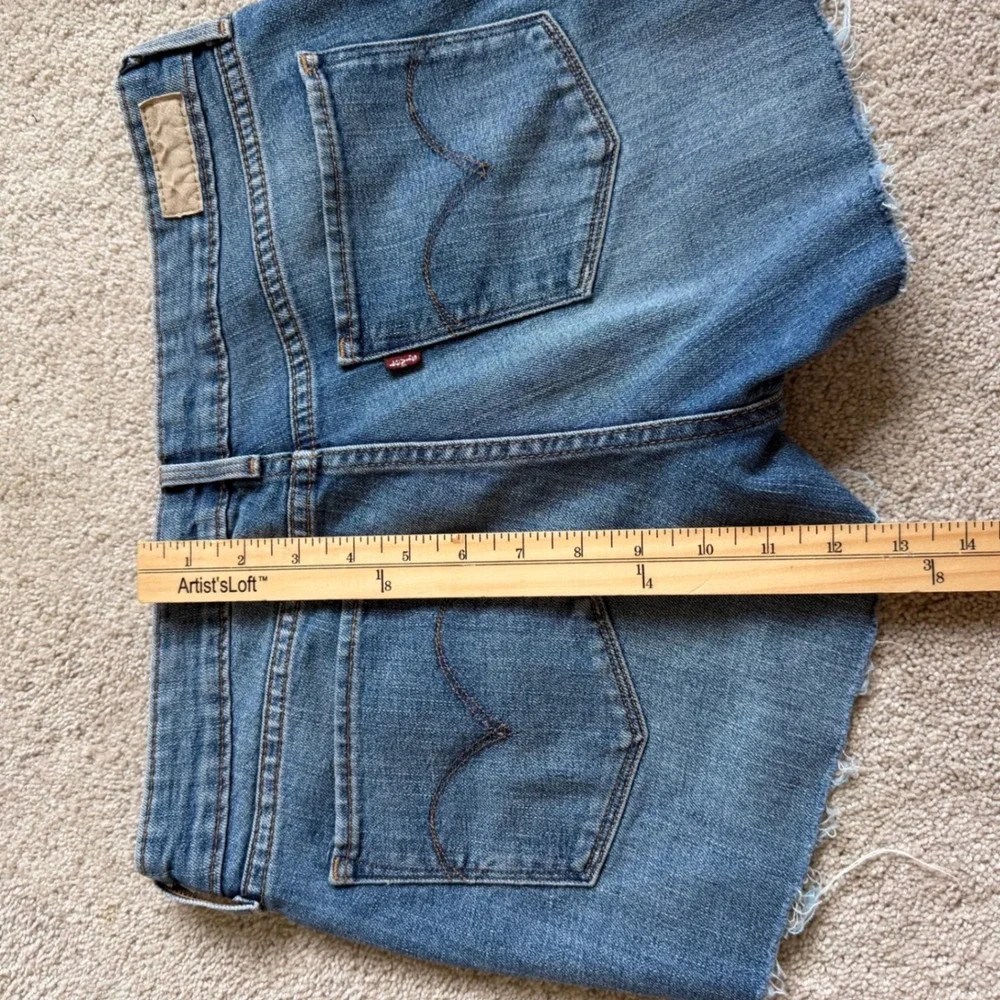 Y2K Levis Demi Curve Mid Rise Cut Off Denim Shorts Blue W29